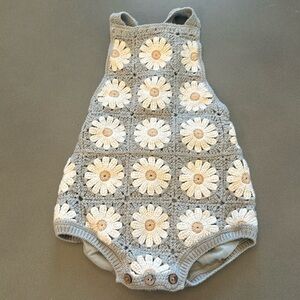 Rylee + Cru Floral Bubble